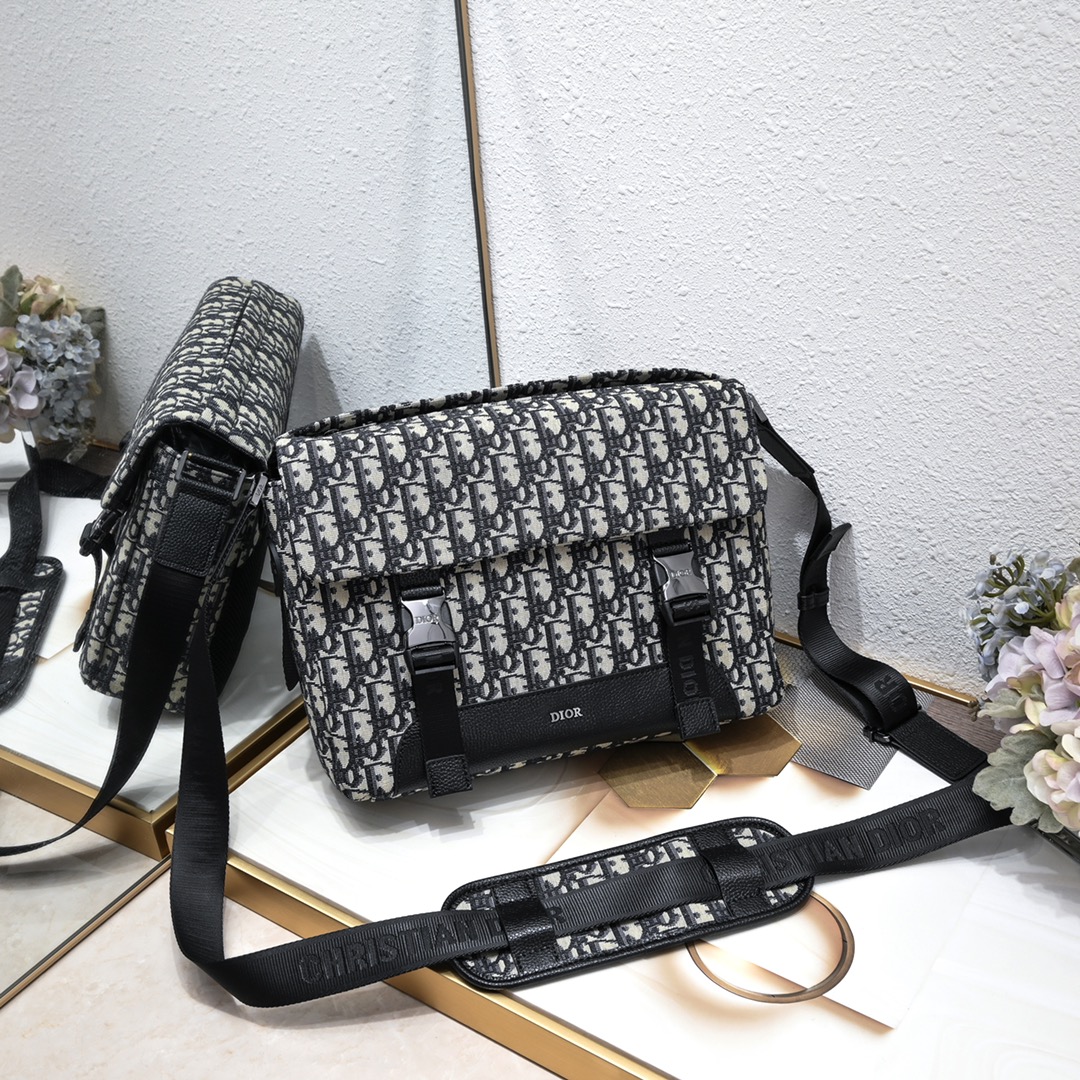 Dior 1060 LM002 31cm