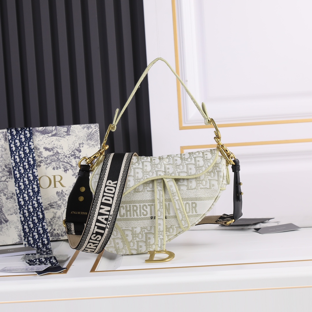 Dior5501XB032