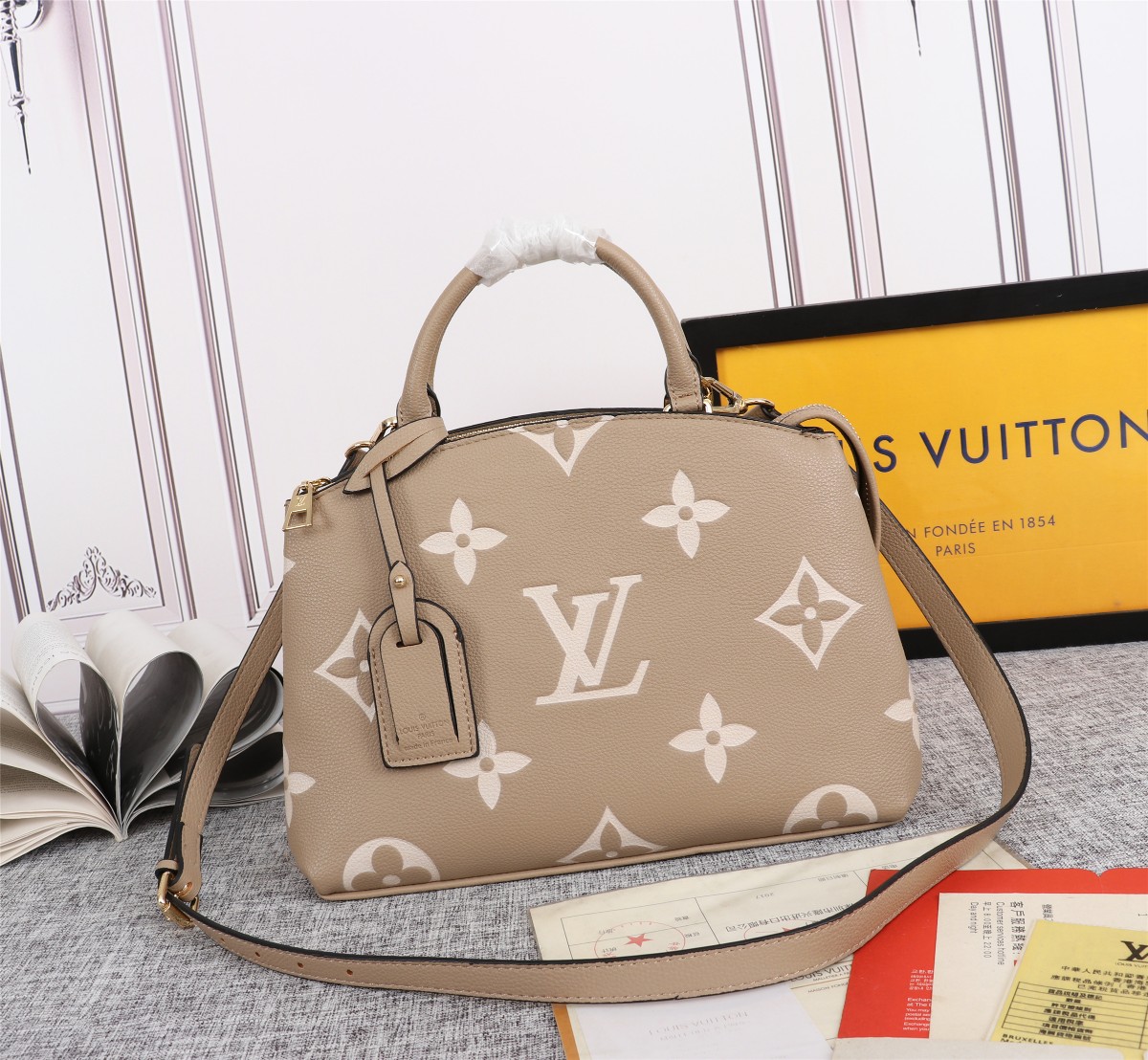 LV58914MQ002