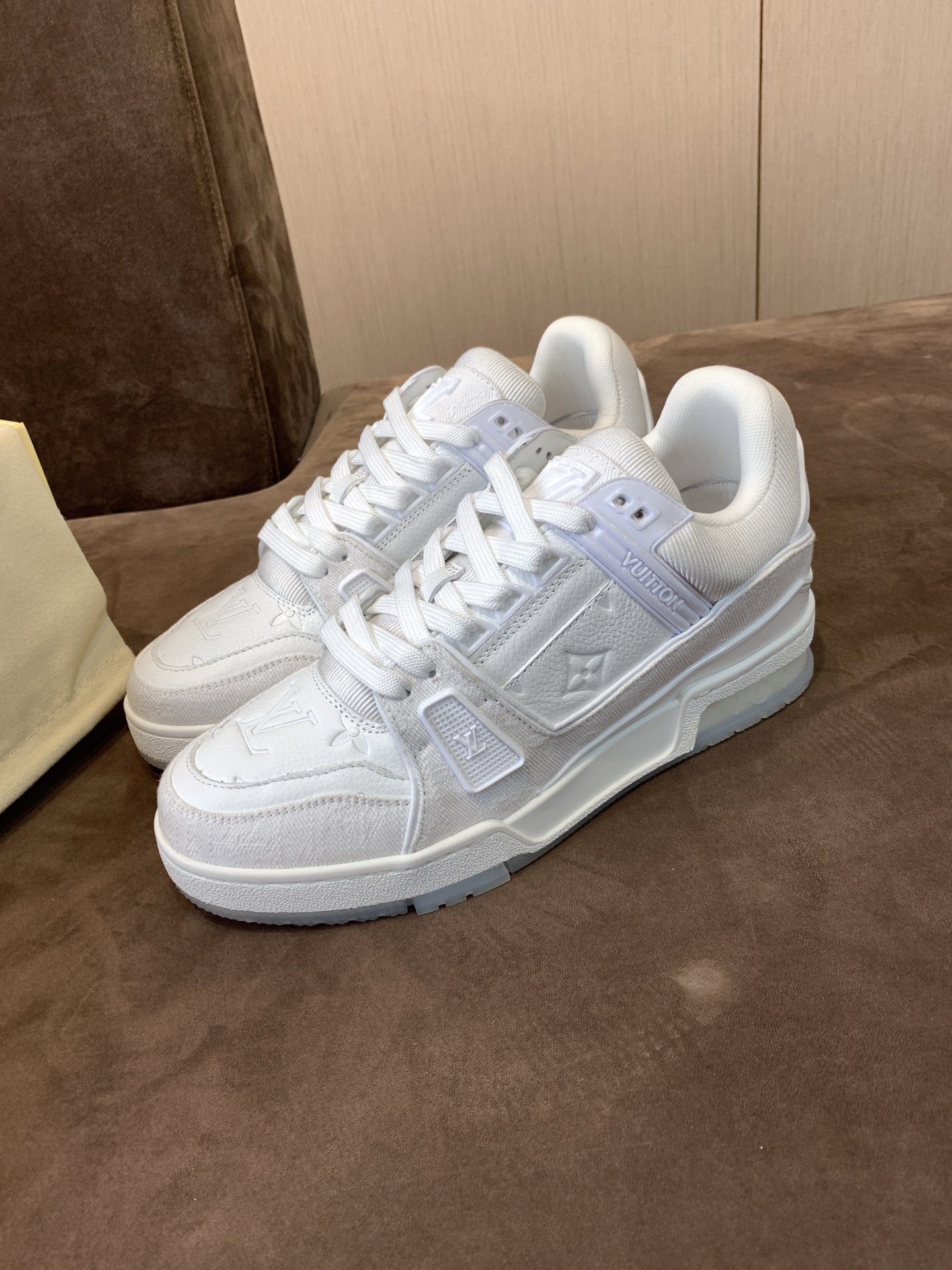 LV 026 Casual shoes XM024 02