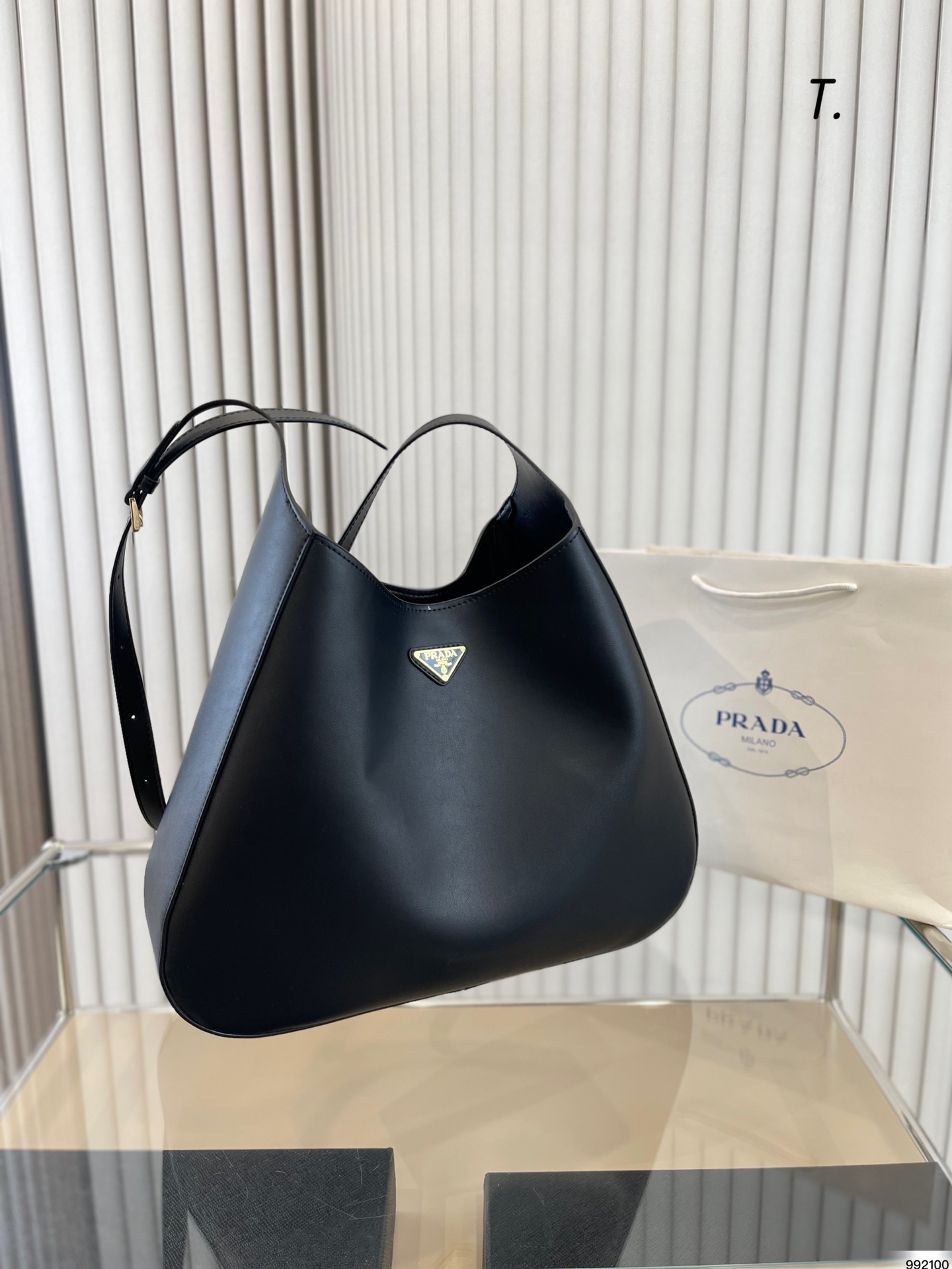 Prada Bucket Bag 11120