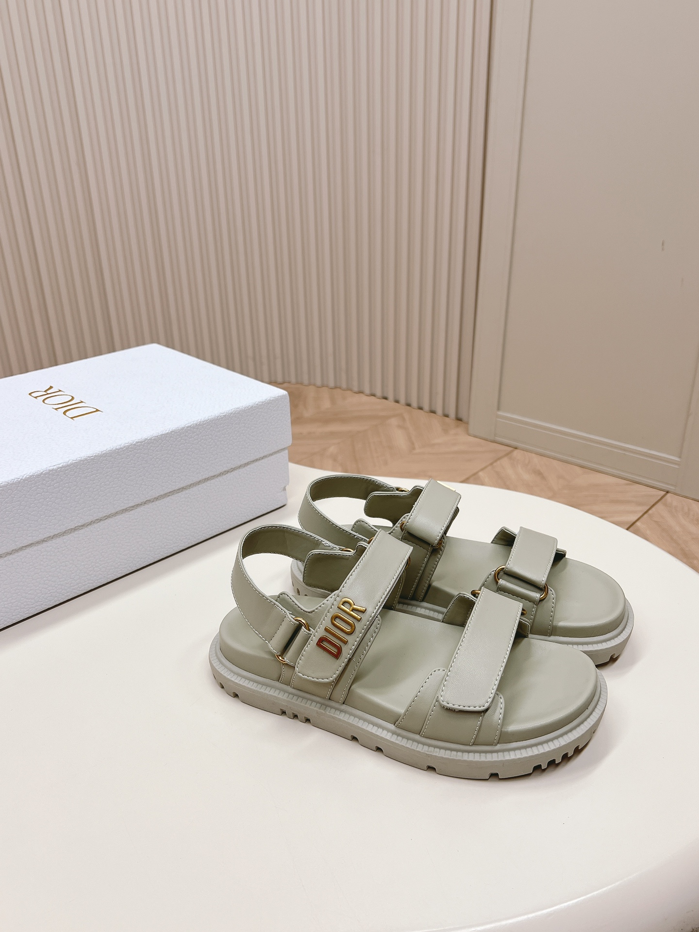 Dior shoes 044 HL052