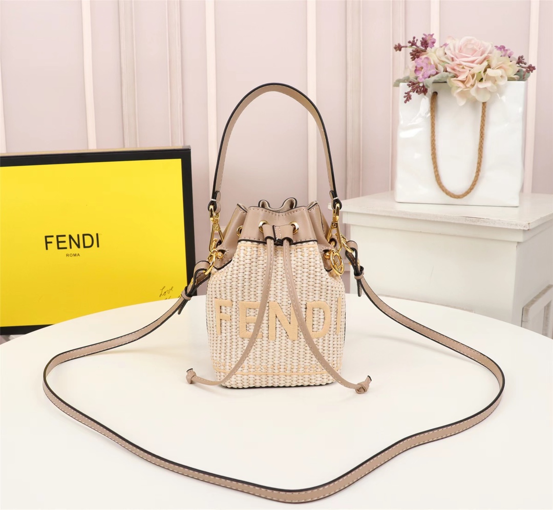 Fendi8801JQE051