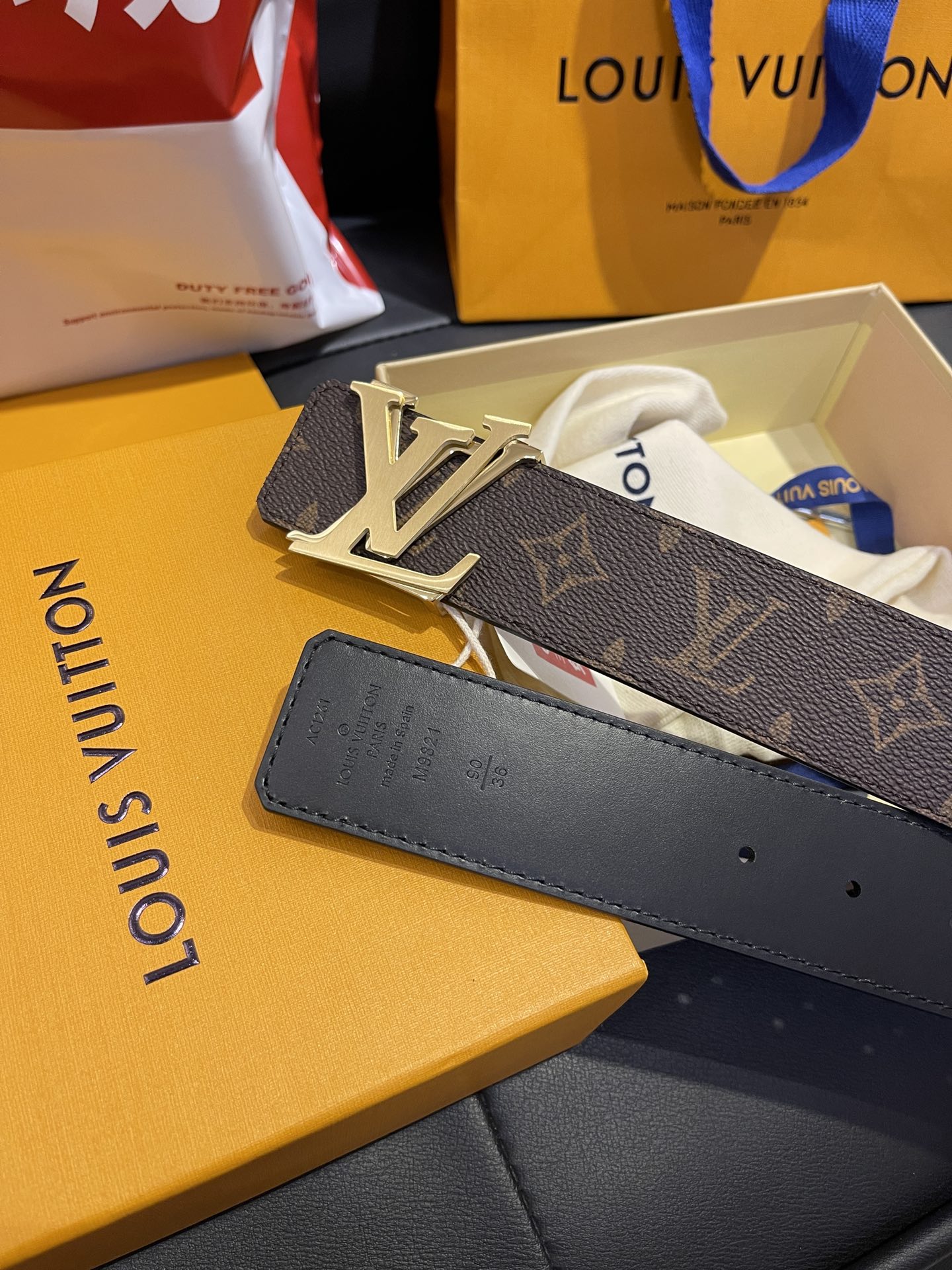 LV Belt 002 22PJ081 4cm