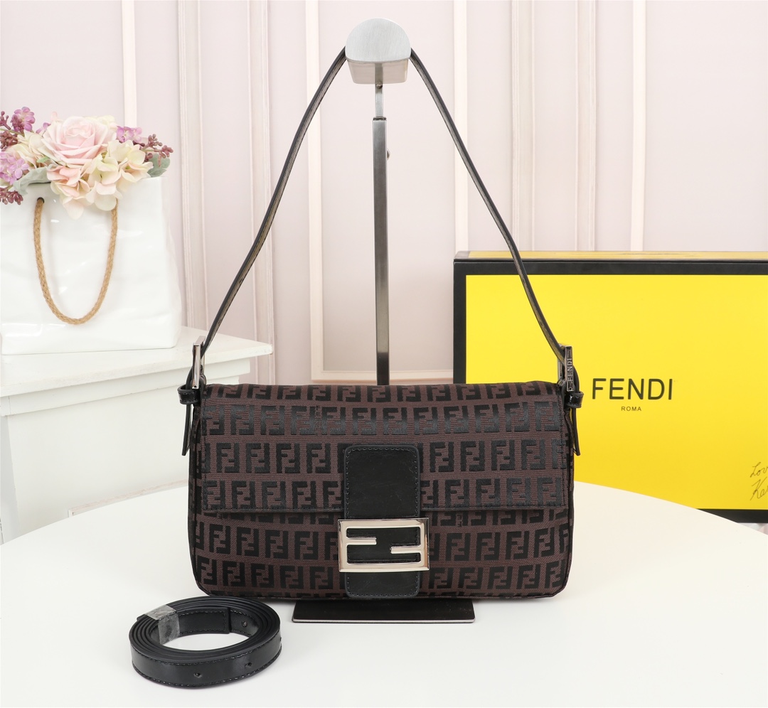 Fendi072JQE041