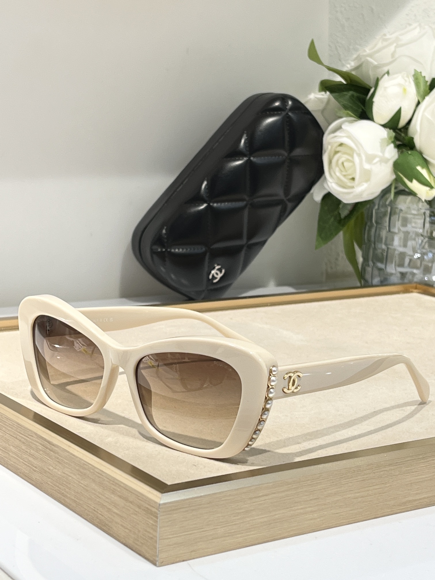 Chanel Sunglasses 5481HA SM051