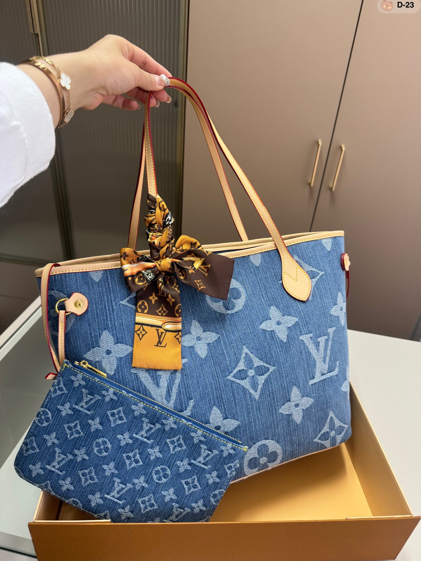 LV Neverfull 011 DB081 32cm