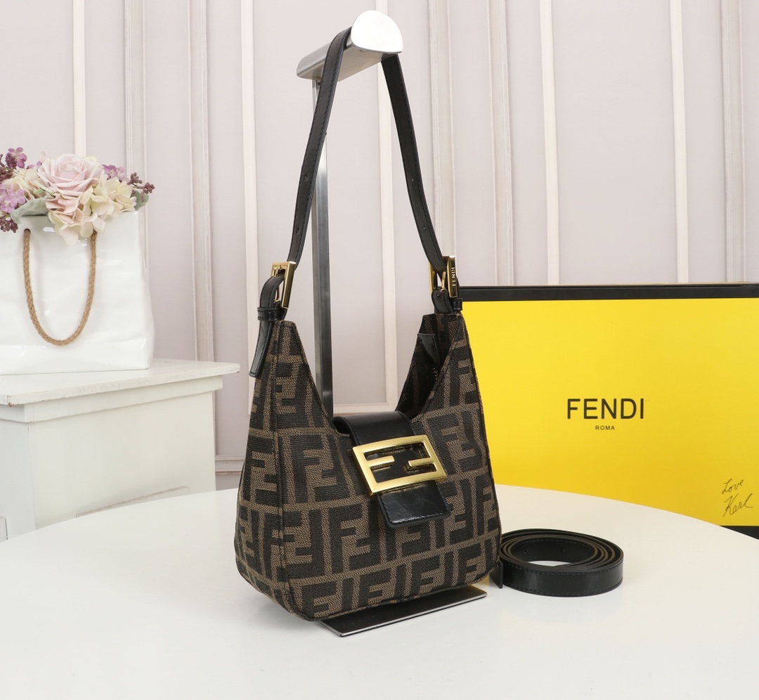 Fendi161JQE041