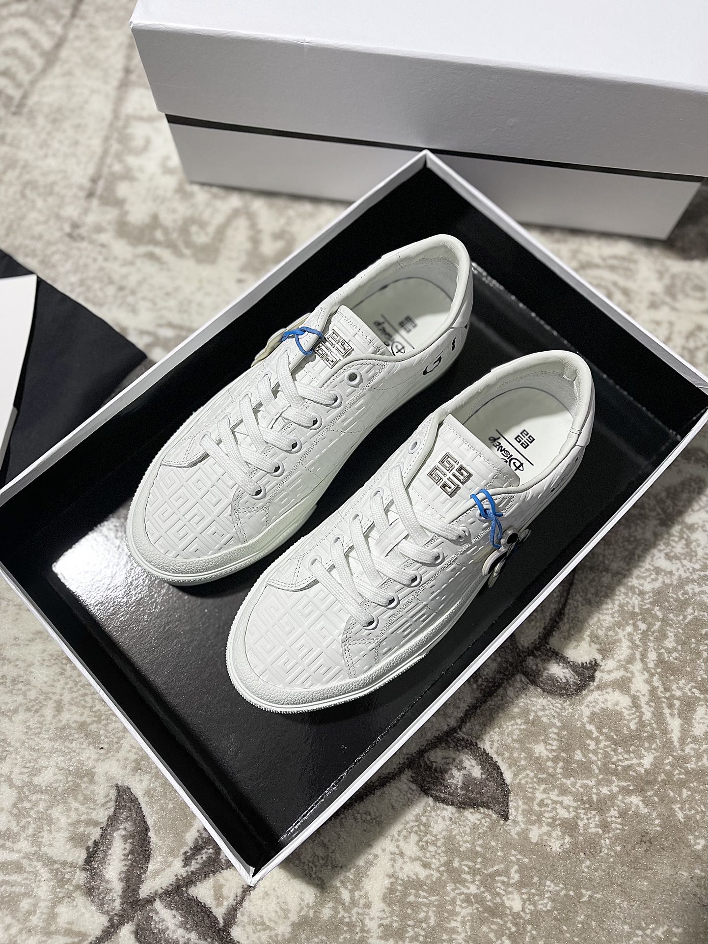 GIVENCHY 012 Casual shoes XM033
