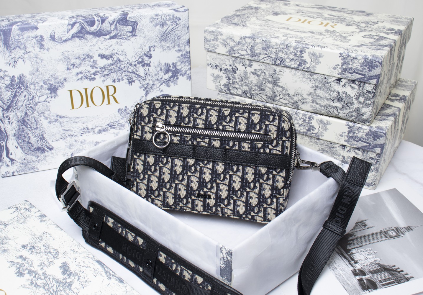 Dior SAFARI MESSENGER BAG