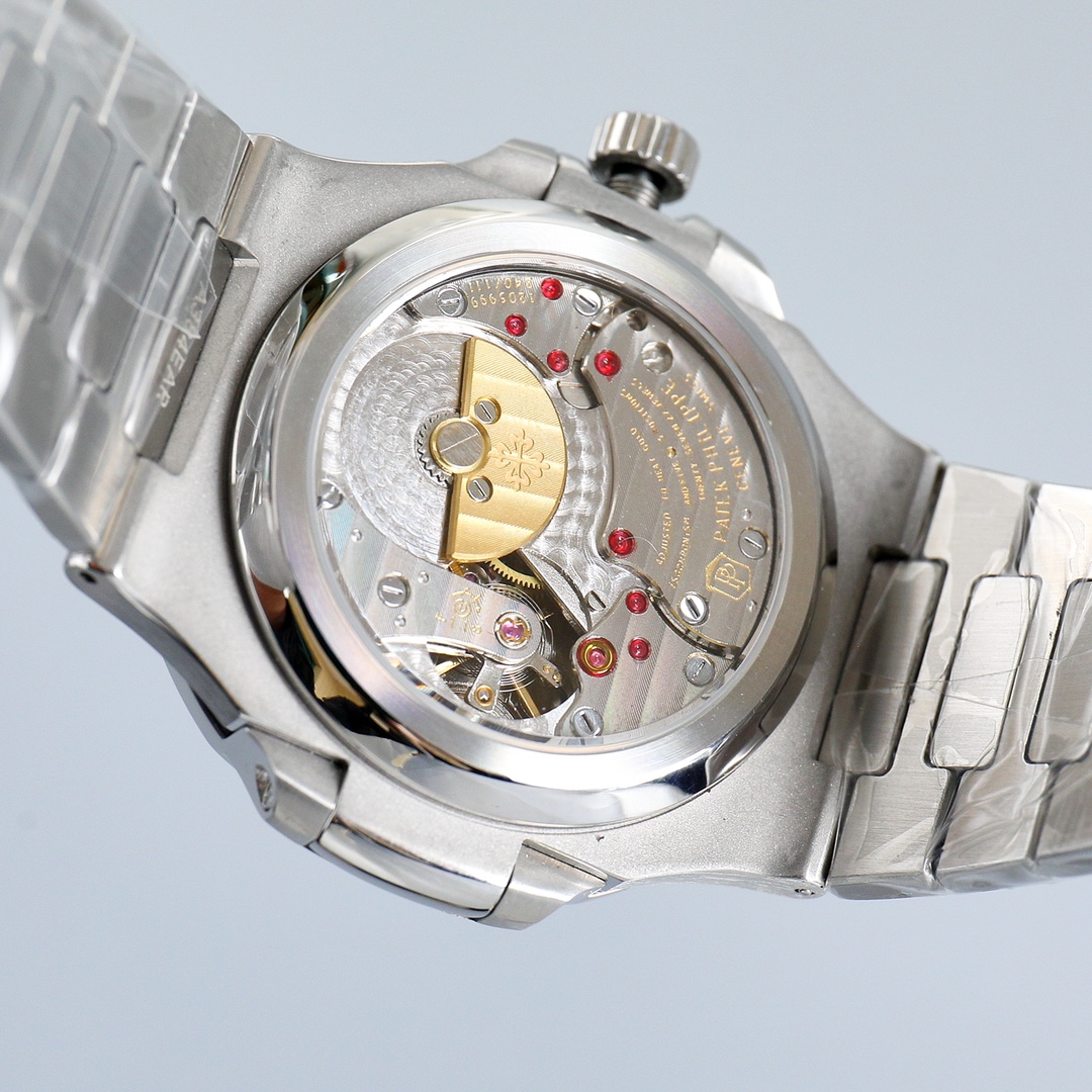 PATEK PHILIPPE NAUTILUS 5712 40mm