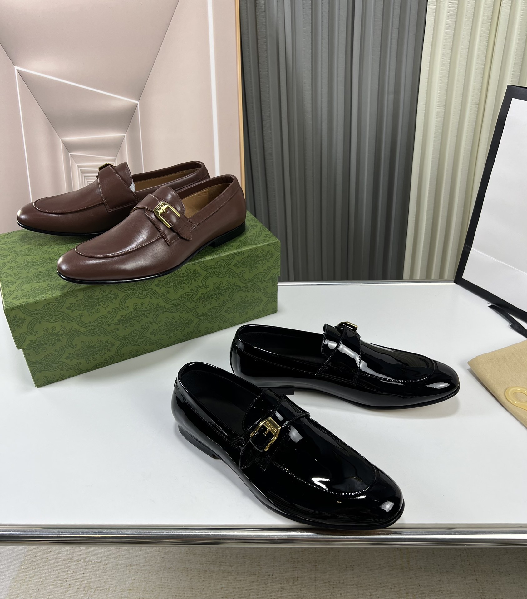 Gucci 026 Casual shoes XM053
