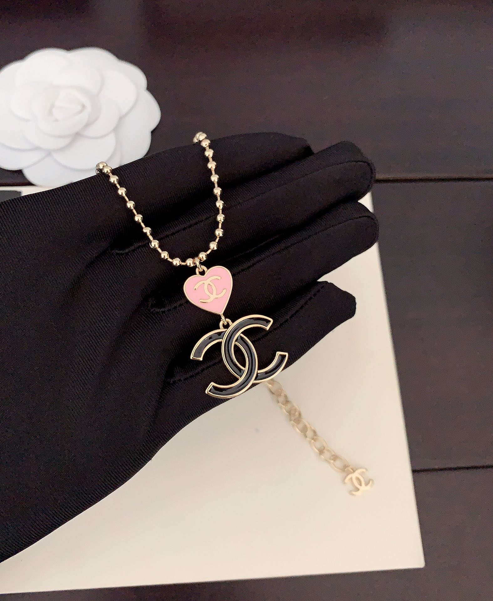 Chanel Necklace 001