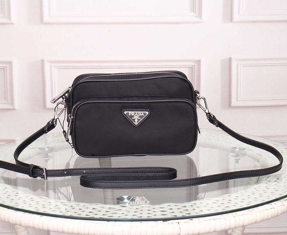 Prada cross body bag 1010