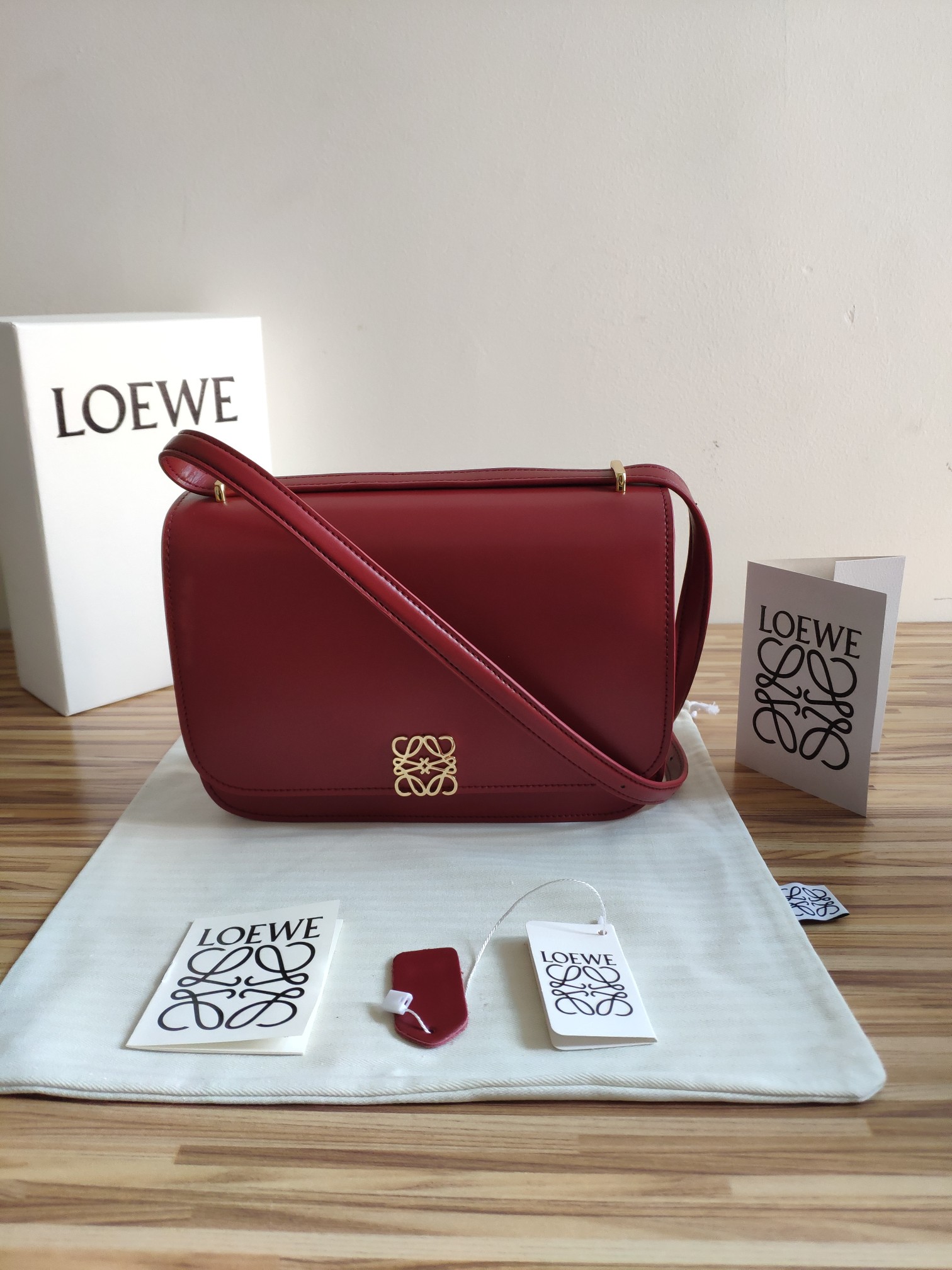 Loewe001 22PJ012 022