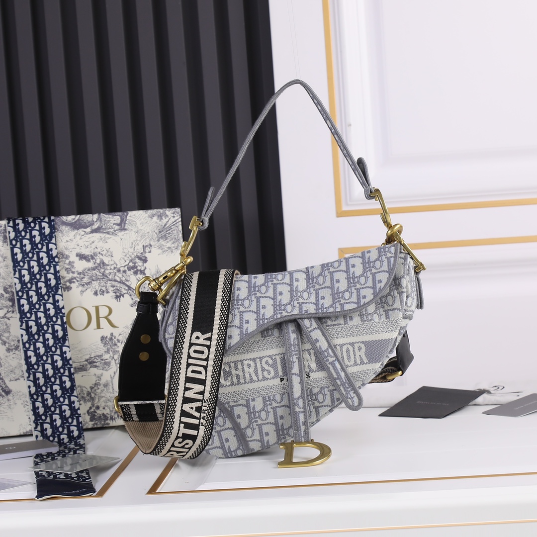 Dior5501XB032