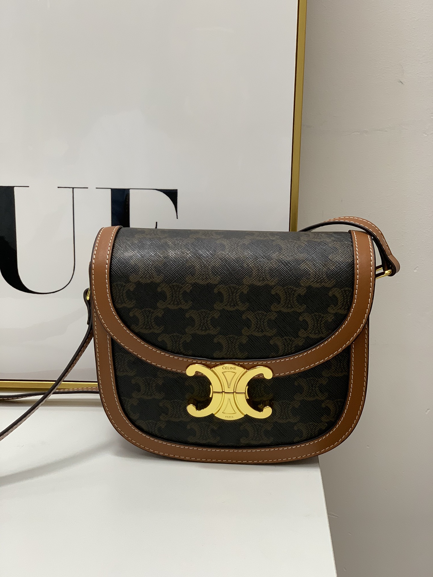 Celine008XX512