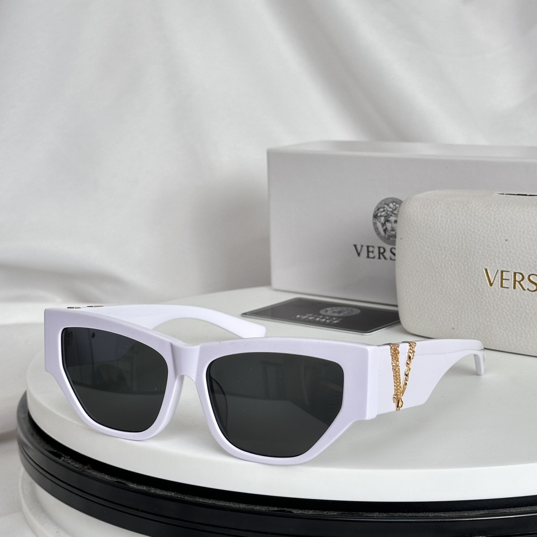 Versace Sunglasses VE4383 SM021