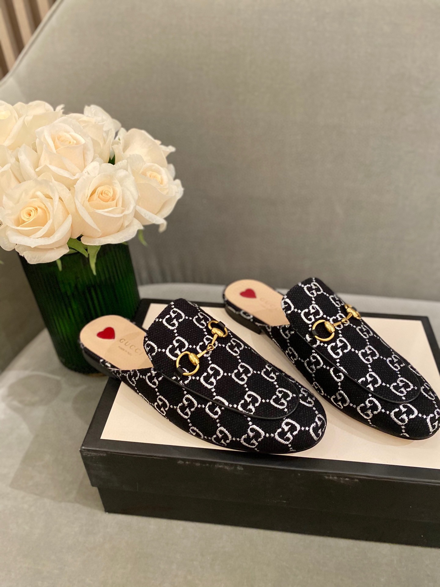 Gucci shoes 052 XM042
