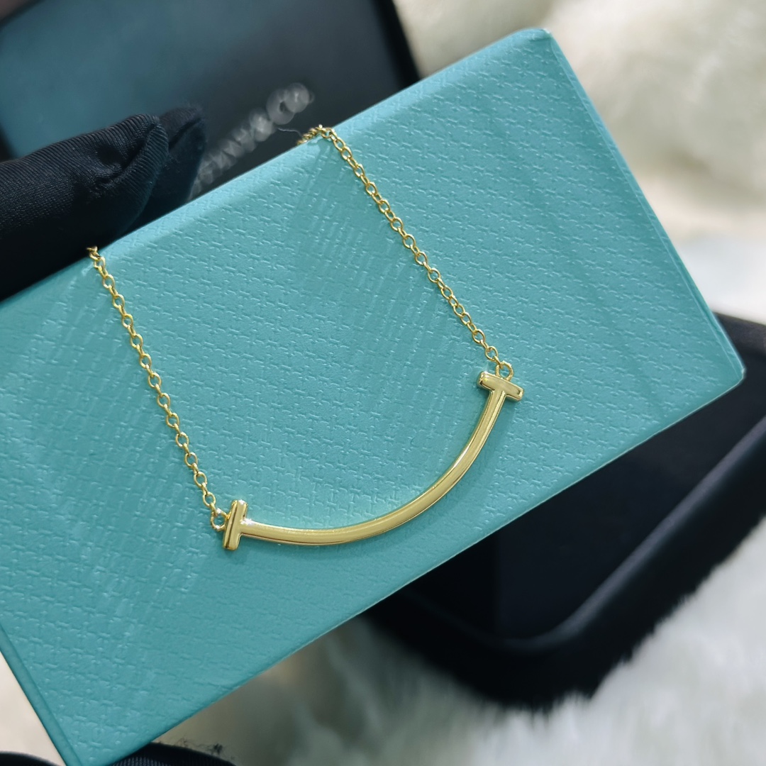 Tiffany & Co. Necklace 018