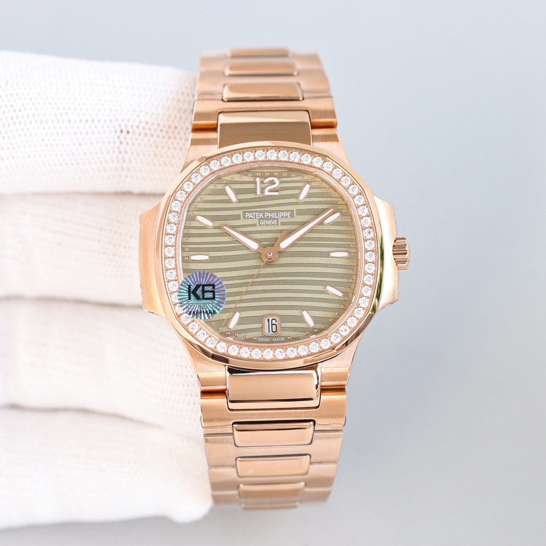 PATEK PHILIPPE NAUTILUS 7118 35.2mm