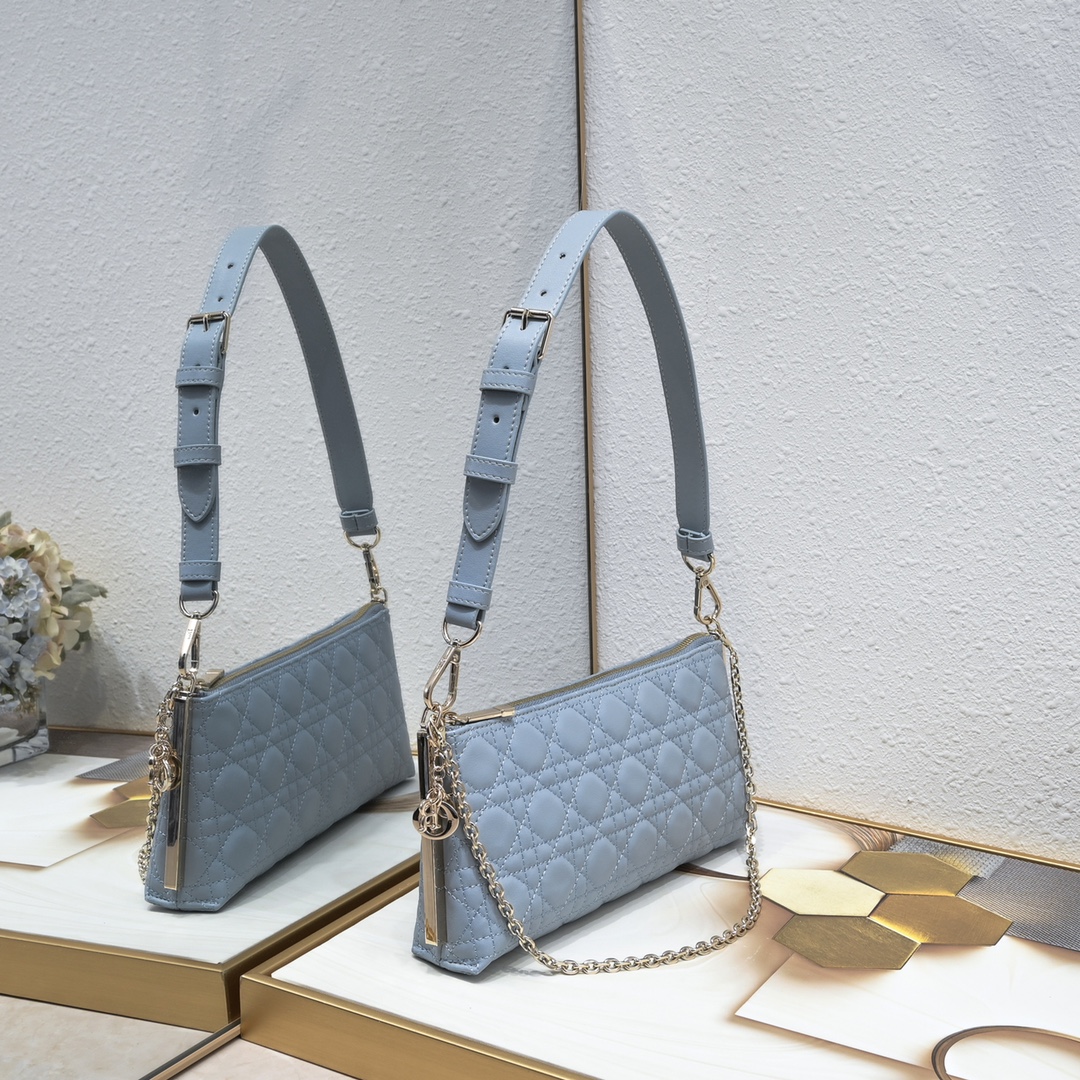 Dior Club Bag 7700 XB061 27cm