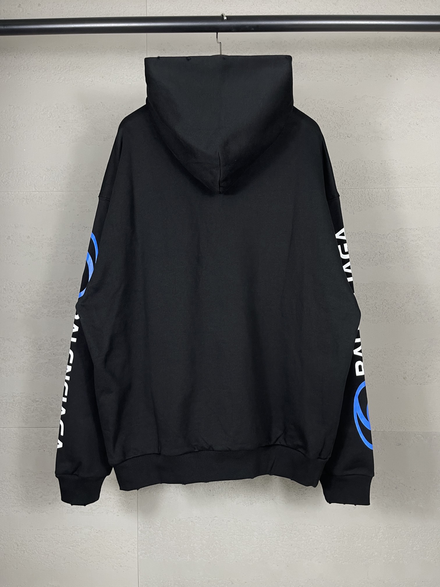 Balenciaga Sweatshirts 017