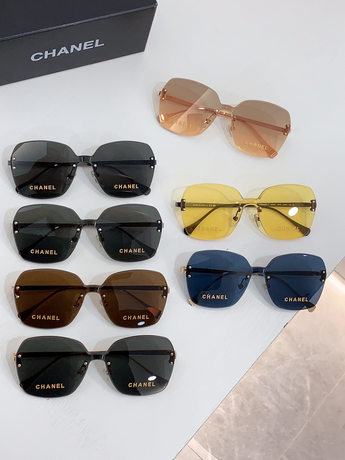 Chanel Sunglasses A95087 SM051