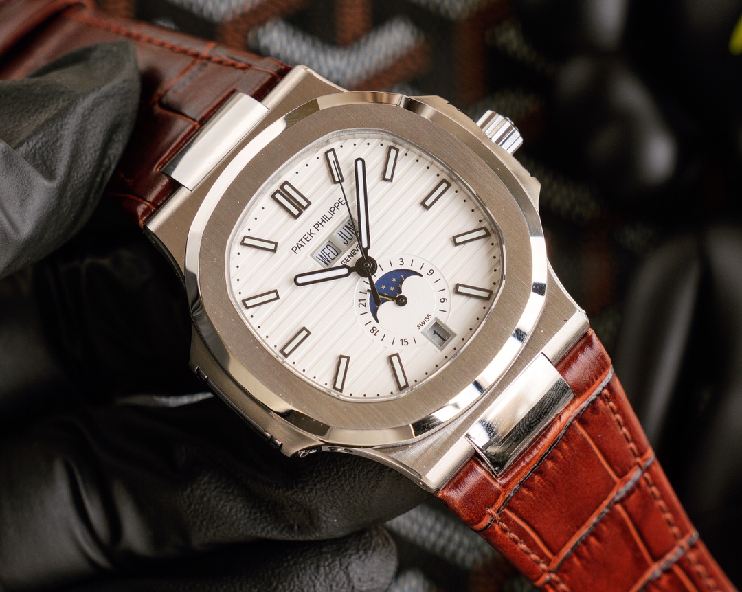 PATEK PHILIPPE NAUTILUS 5726 40.5mm
