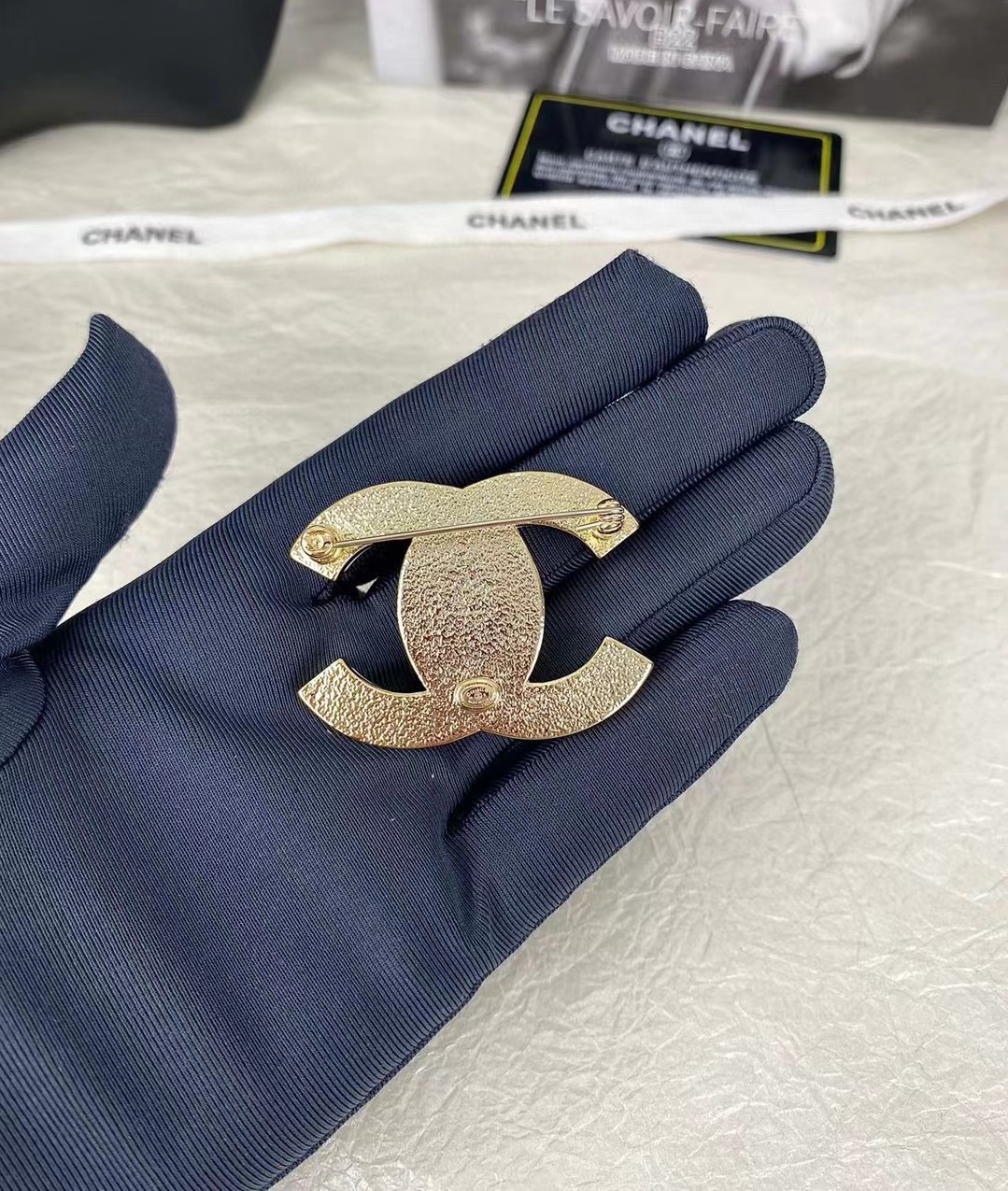 Chanel Brooch 004