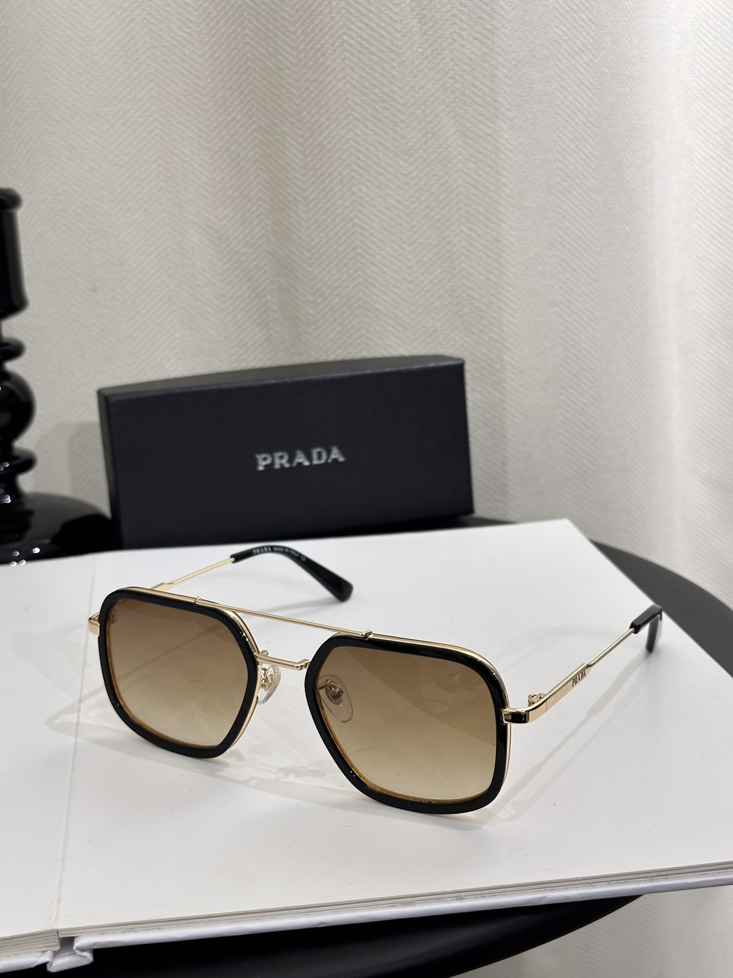 Prada Sunglasses PR57XS SM021