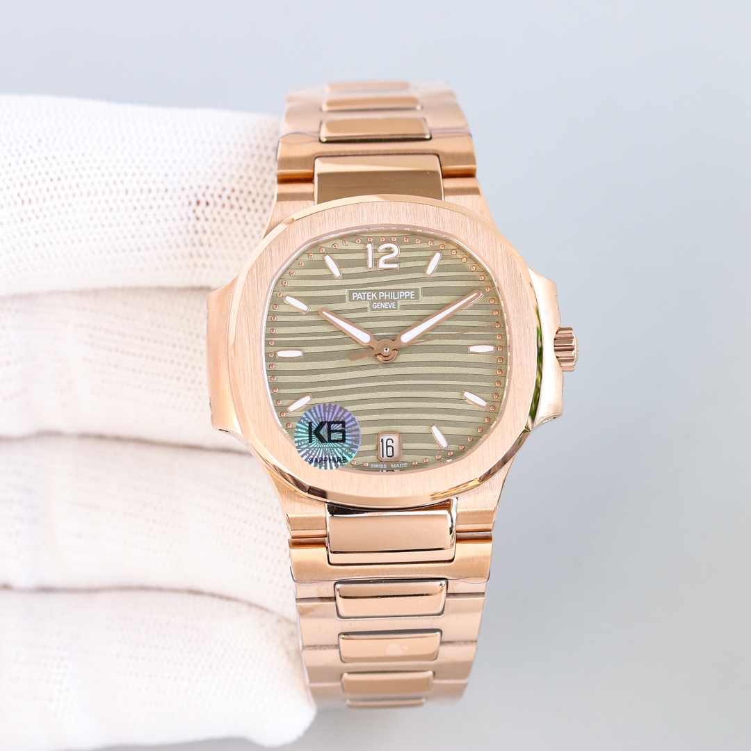 PATEK PHILIPPE NAUTILUS 7118 35.2mm