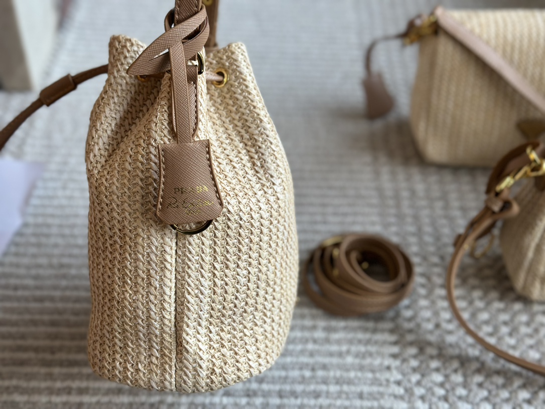 Prada Bucket Bag 010 DB041 24cm