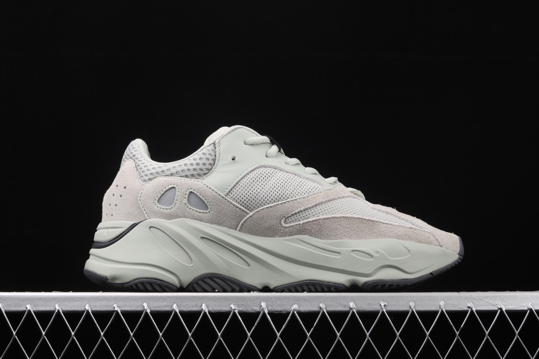 Yeezy Boost 700“Salt”EG7487
