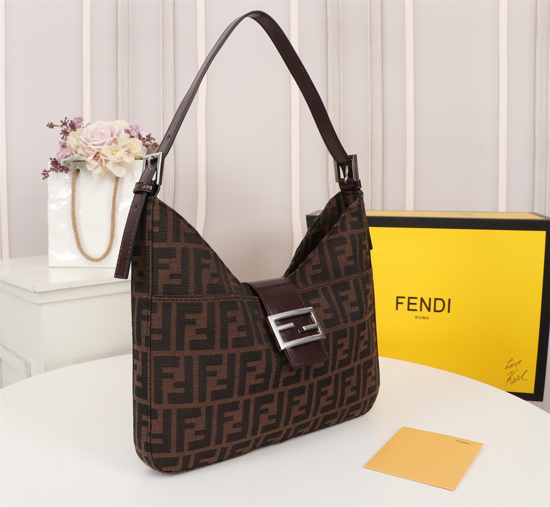FendiF128JQE081