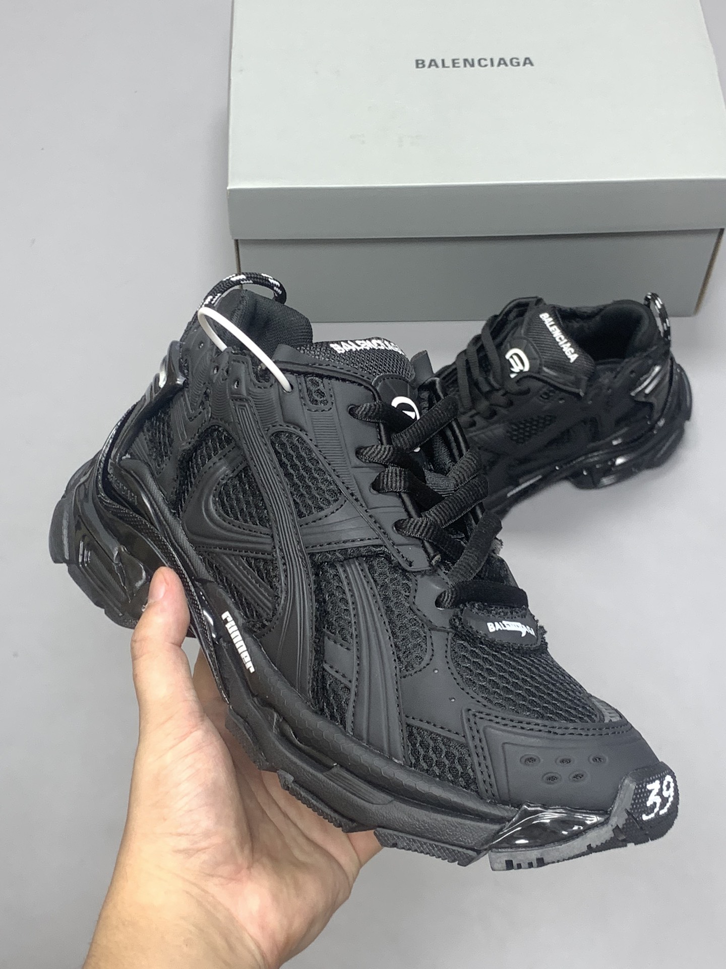 Balenciaga 010 Casual shoes XM084