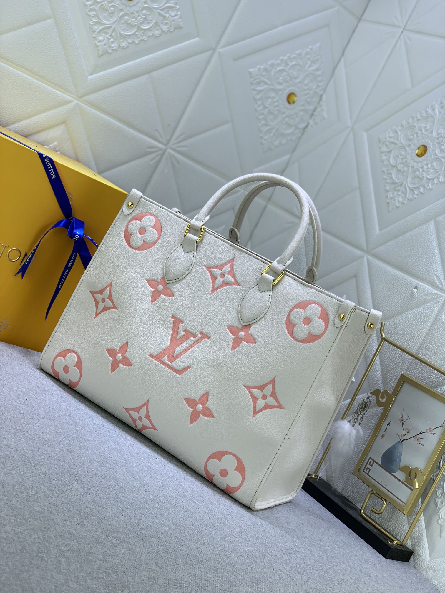Louis Vuitton ONTHEGO MM LM061 34cm