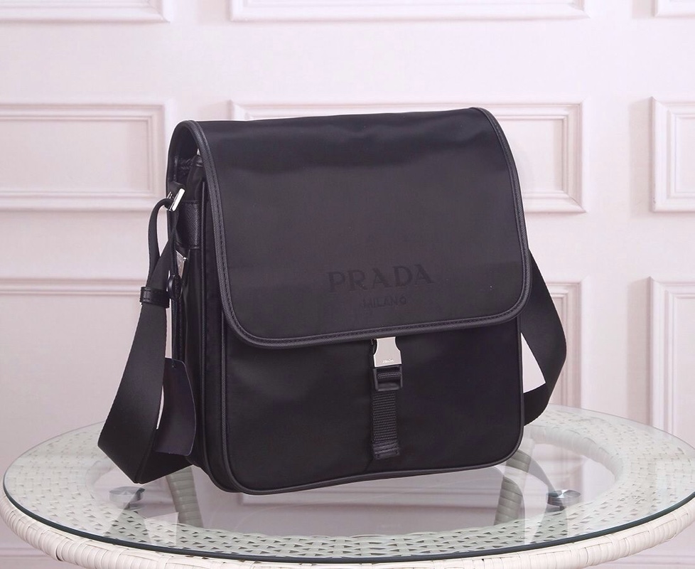 Prada messenger bag 0770