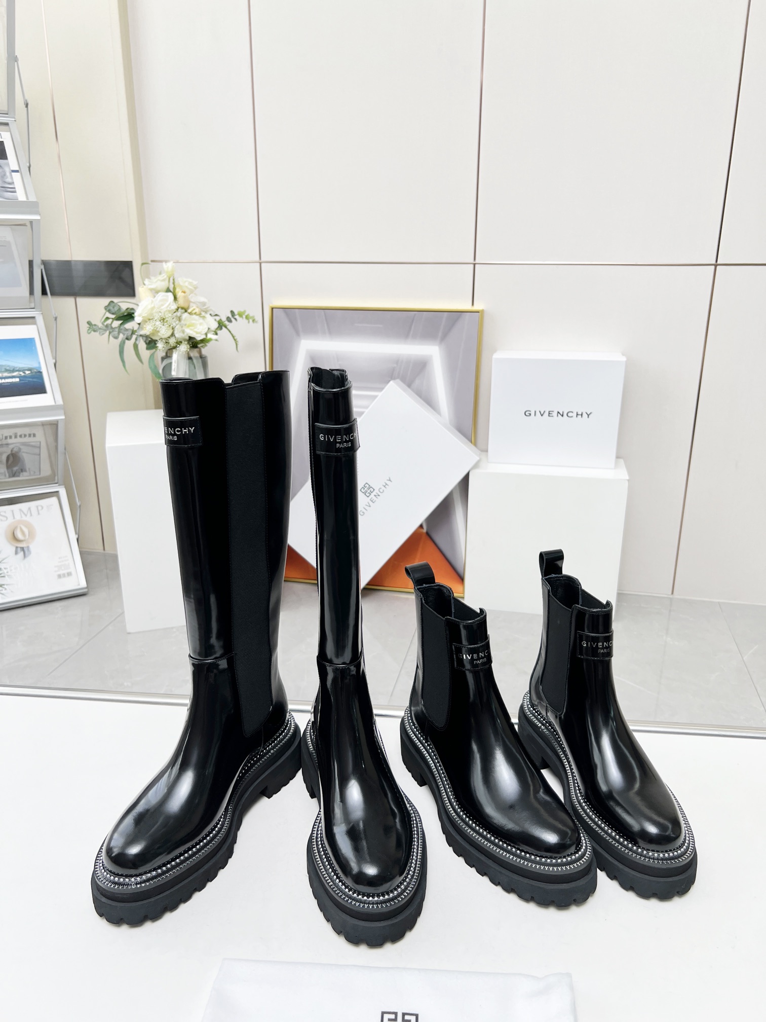 Givenchy 003 boots XM013004