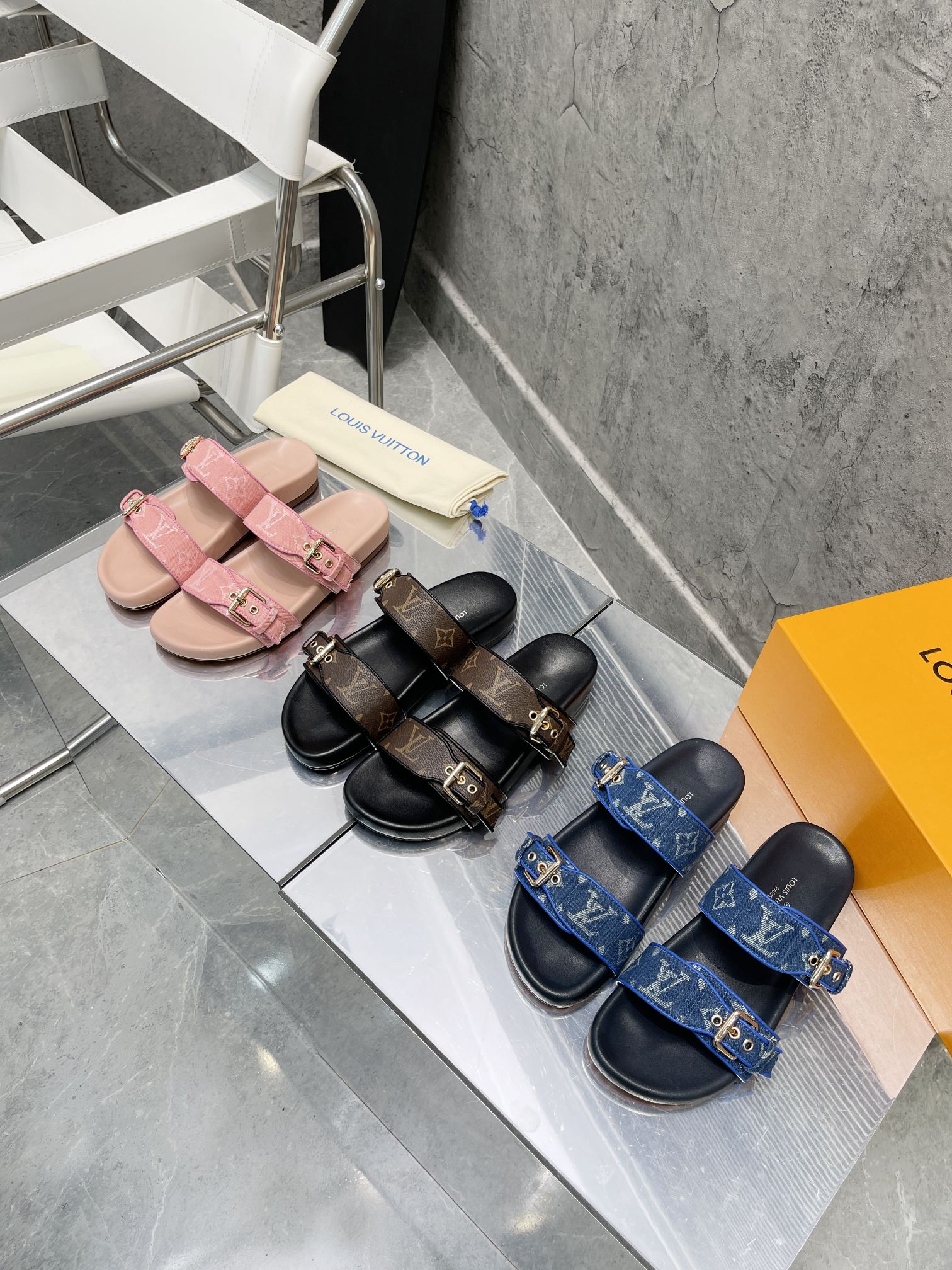 LV shoes 009 XM032