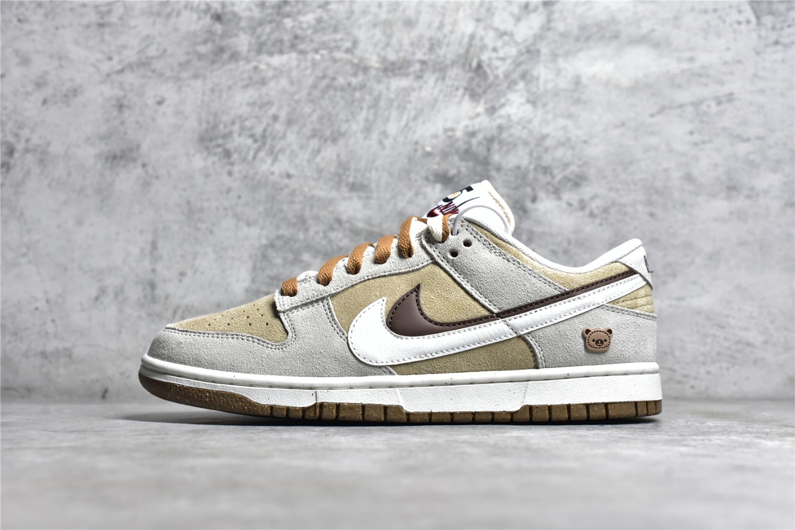 NK Dunk Low SE “85” DO9457-113 XM072