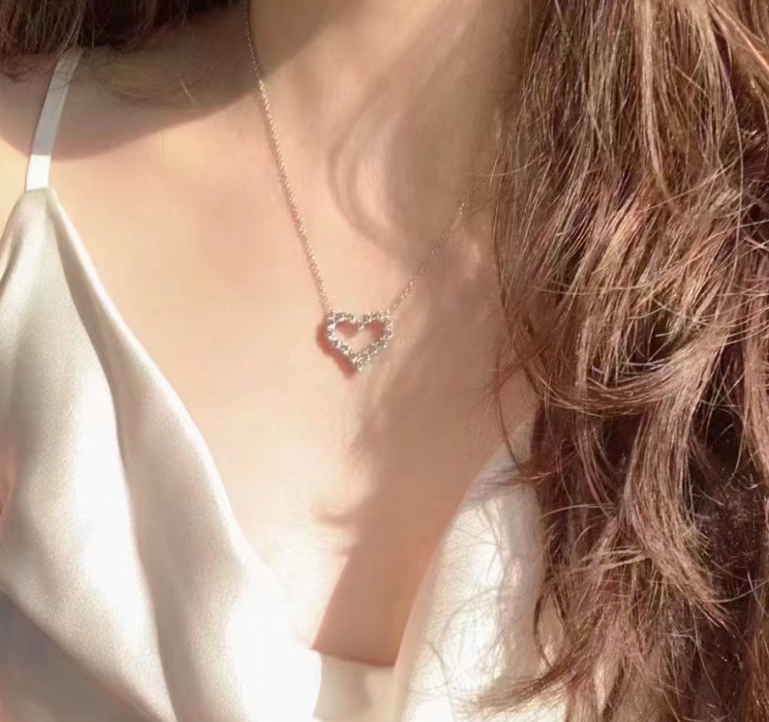 Tiffany & Co. Necklace 004