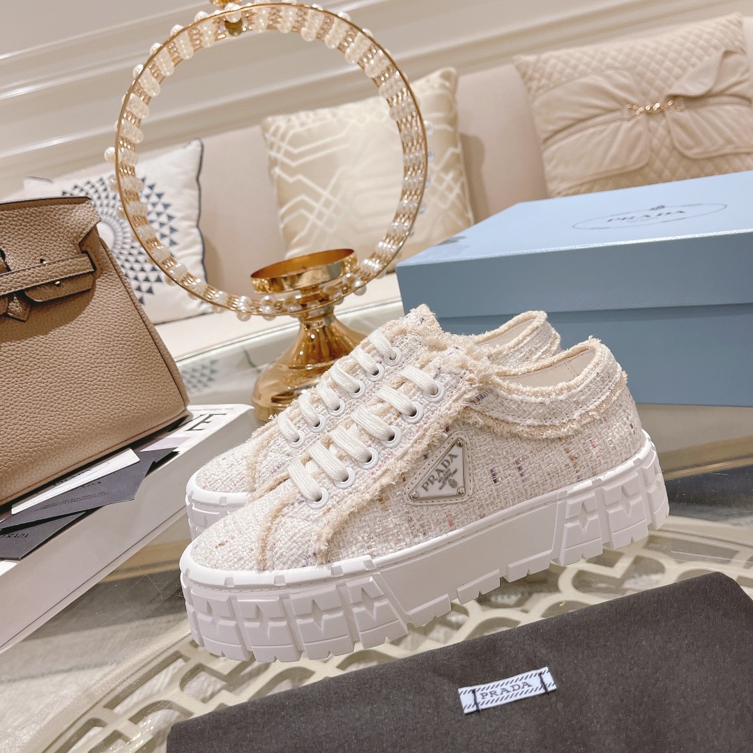 Prada shoes PD003