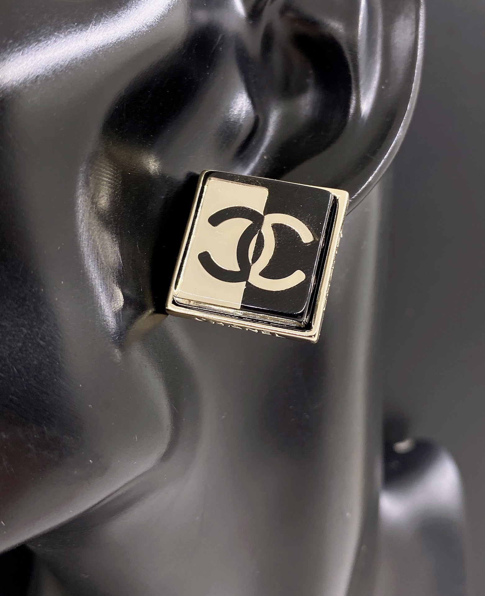 Chanel Earring 029