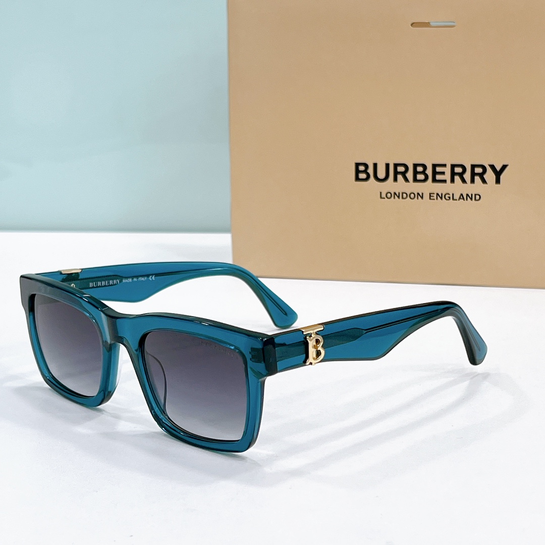 Burberry Sunglasses BE4421 SM021