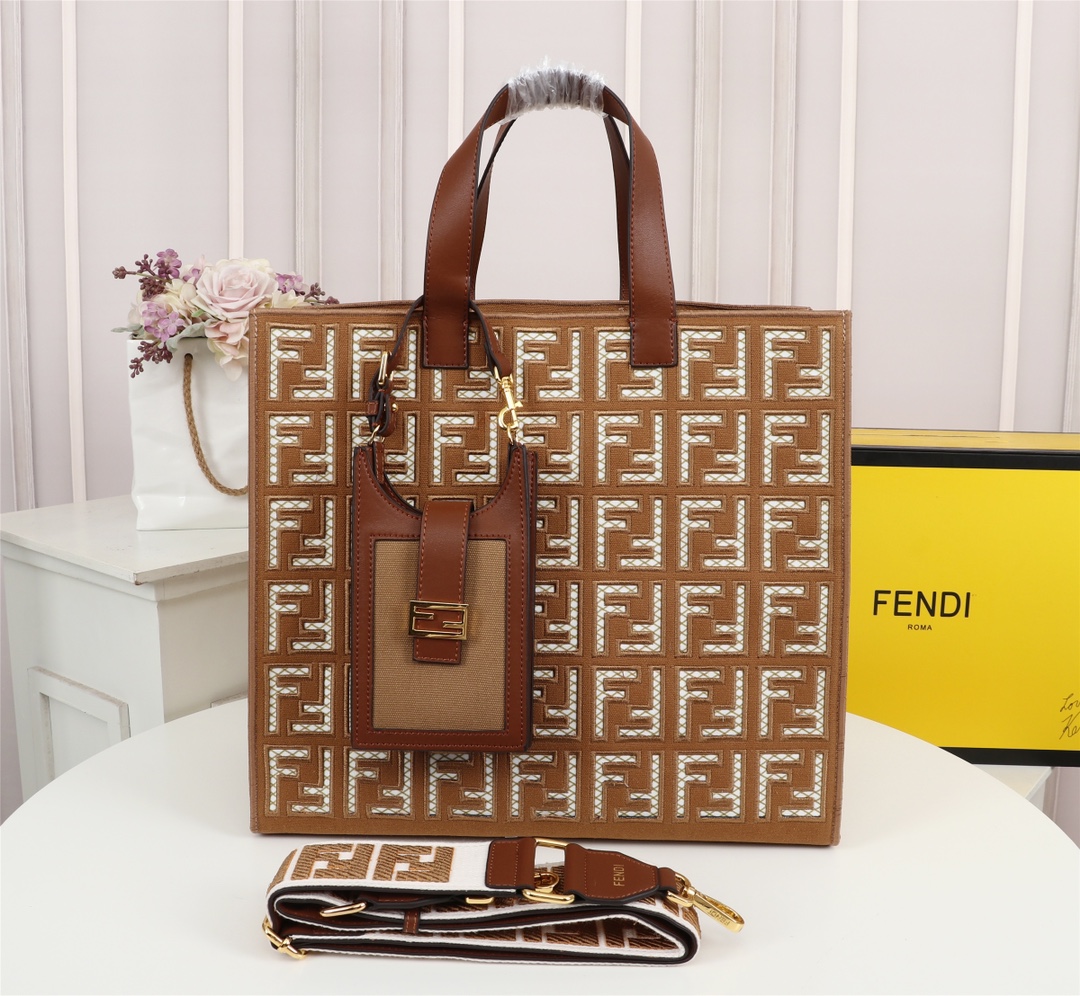 Fendi2015JQE023
