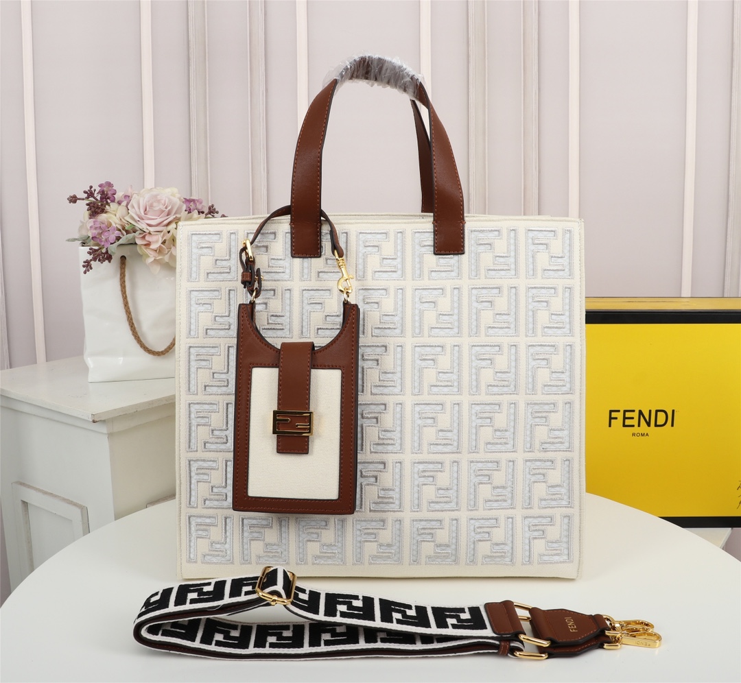 Fendi2015JQE023