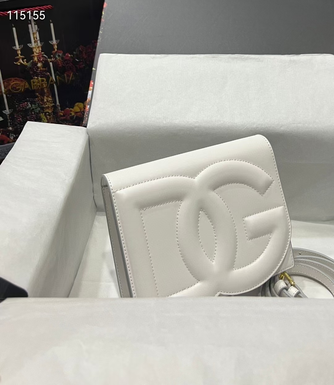 D&G 003 White LM022 20cm