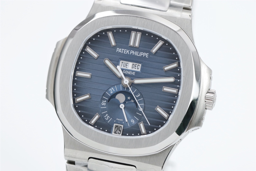 PATEK PHILIPPE NAUTILUS 5726 40.5mm