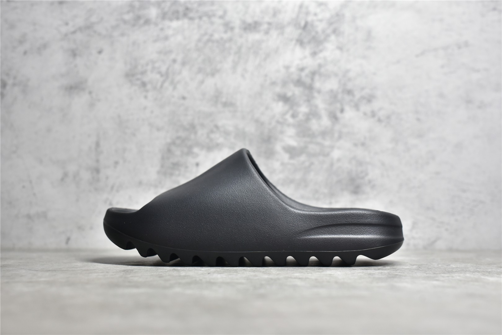 Yeezy Slide